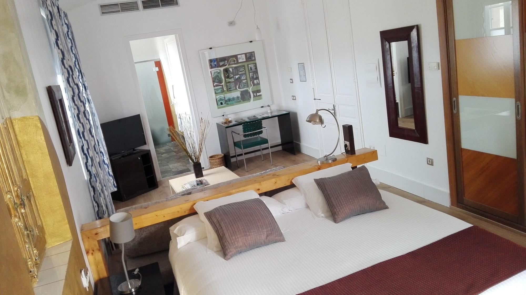 Hotel Boutique Mas Passamaner Ла-Сельва-дель-Камп Экстерьер фото