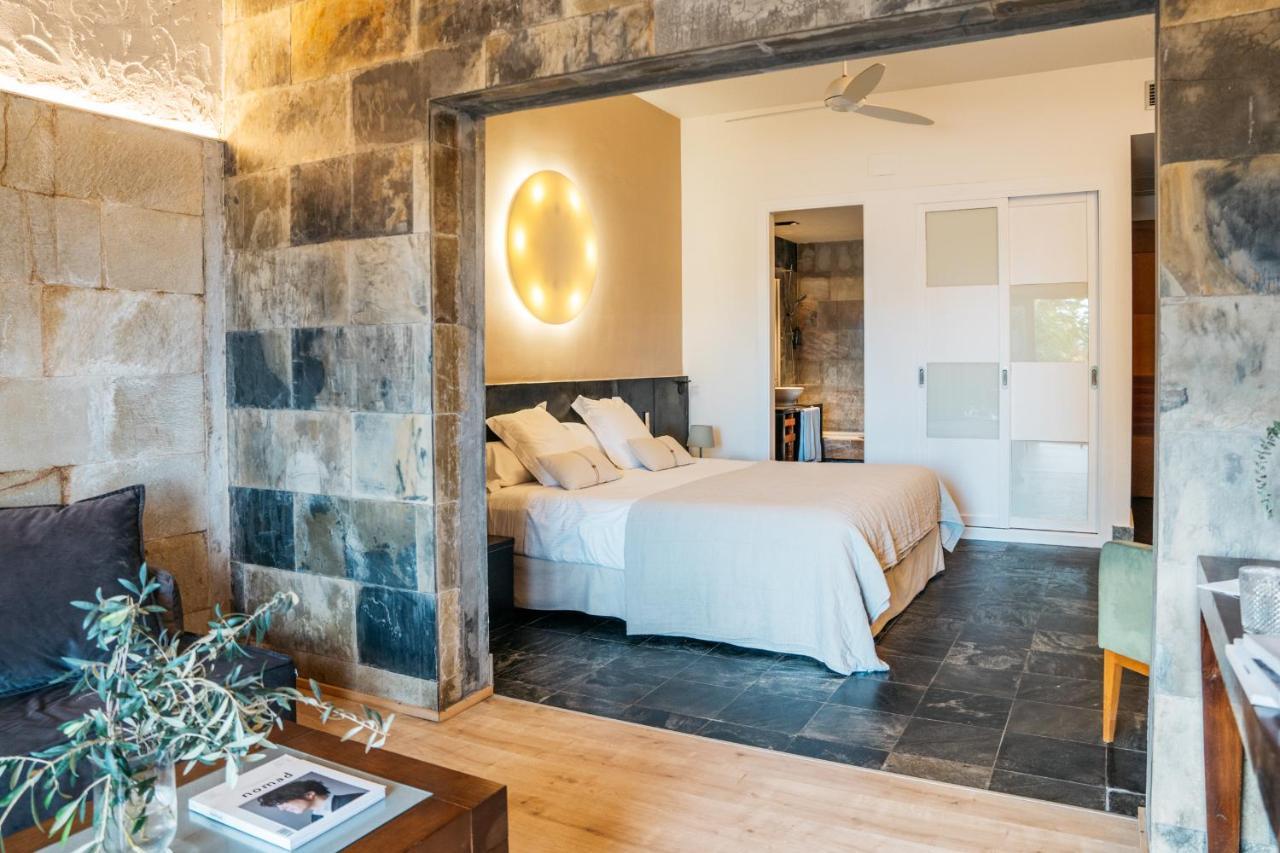 Hotel Boutique Mas Passamaner Ла-Сельва-дель-Камп Экстерьер фото