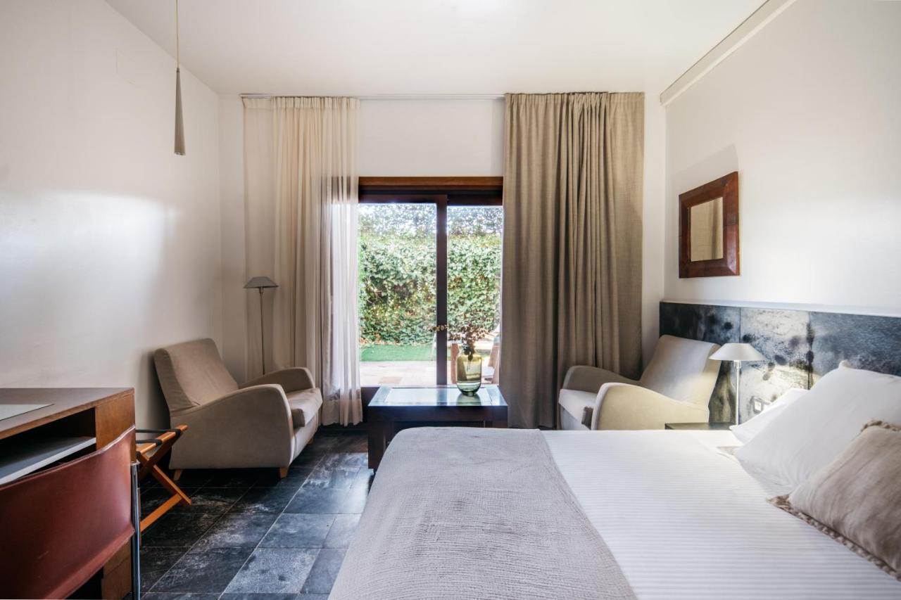 Hotel Boutique Mas Passamaner Ла-Сельва-дель-Камп Экстерьер фото