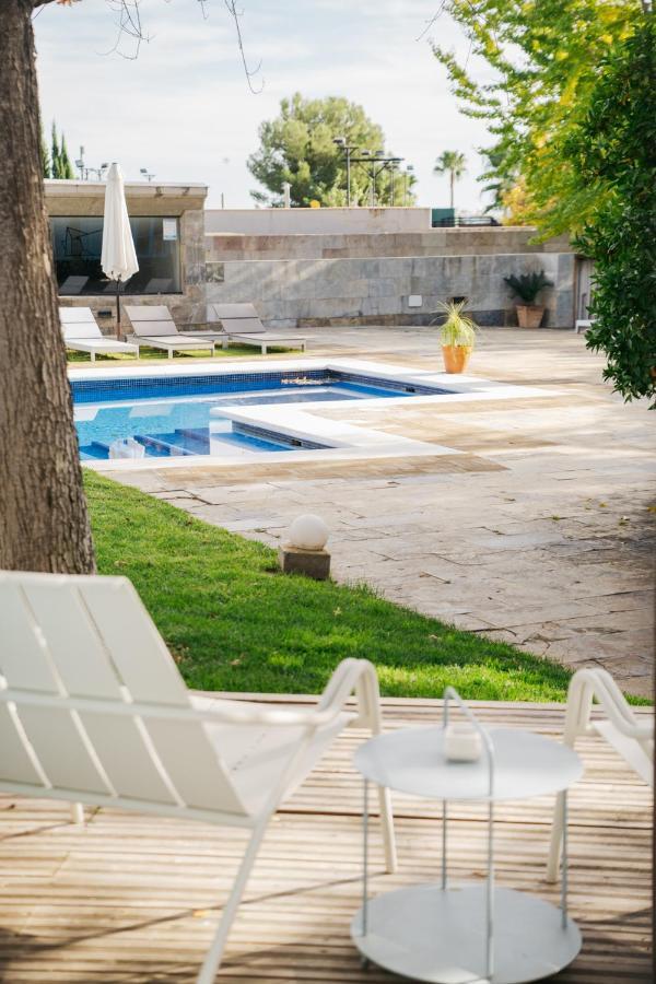 Hotel Boutique Mas Passamaner Ла-Сельва-дель-Камп Экстерьер фото
